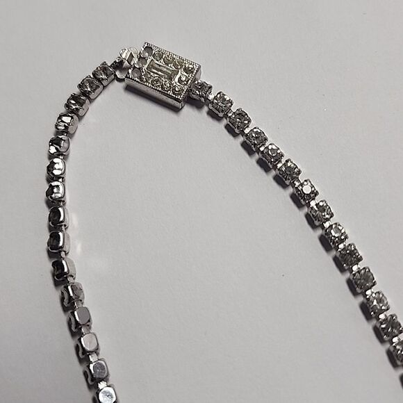 Vintage Rhinestone Elegant Silver Necklace Cup Chain Prong Set Box Clasp - Picture 2 of 6